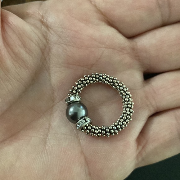 Stretch Ring Silver Tone Pearl - Picture 2 of 3